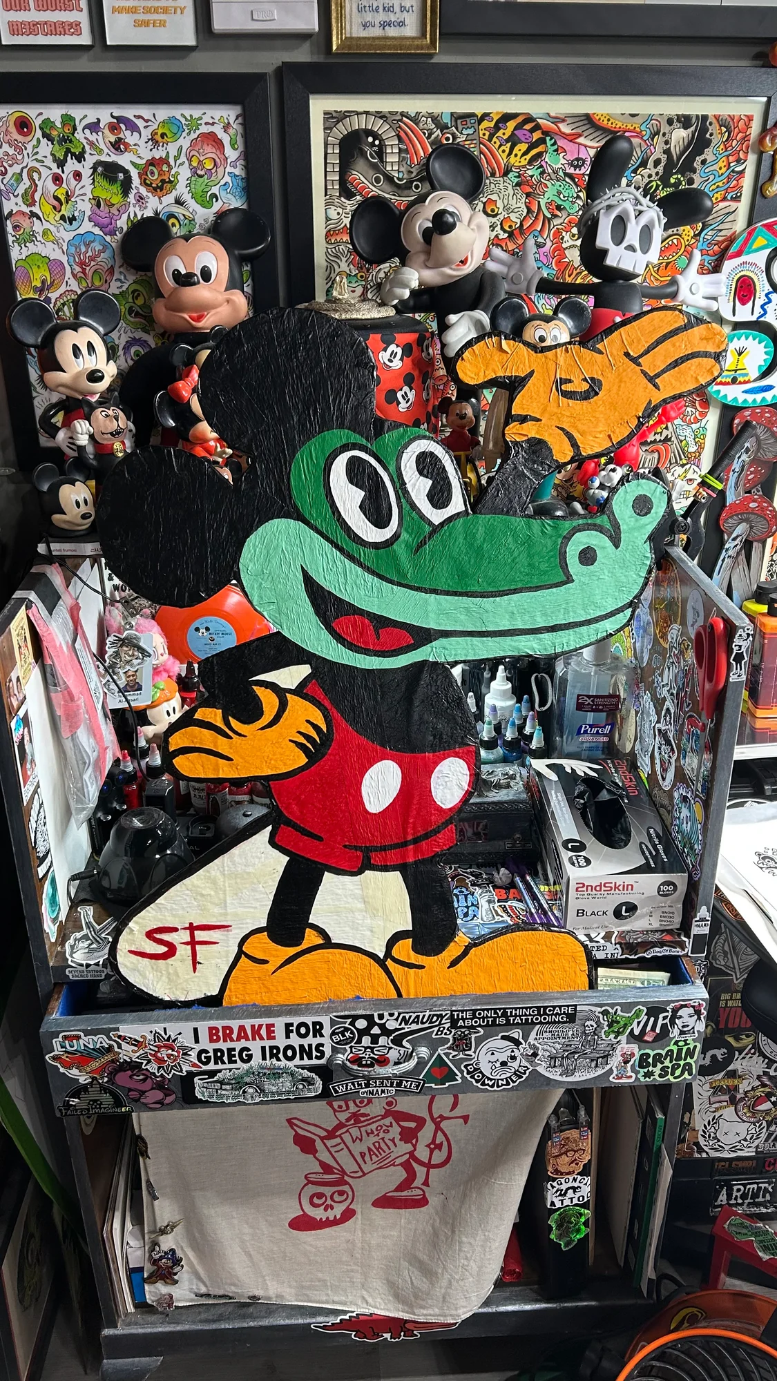 Shauncey Fury background